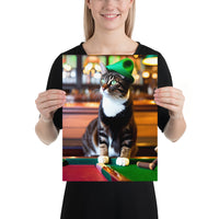 Katze mit Hut in Bar