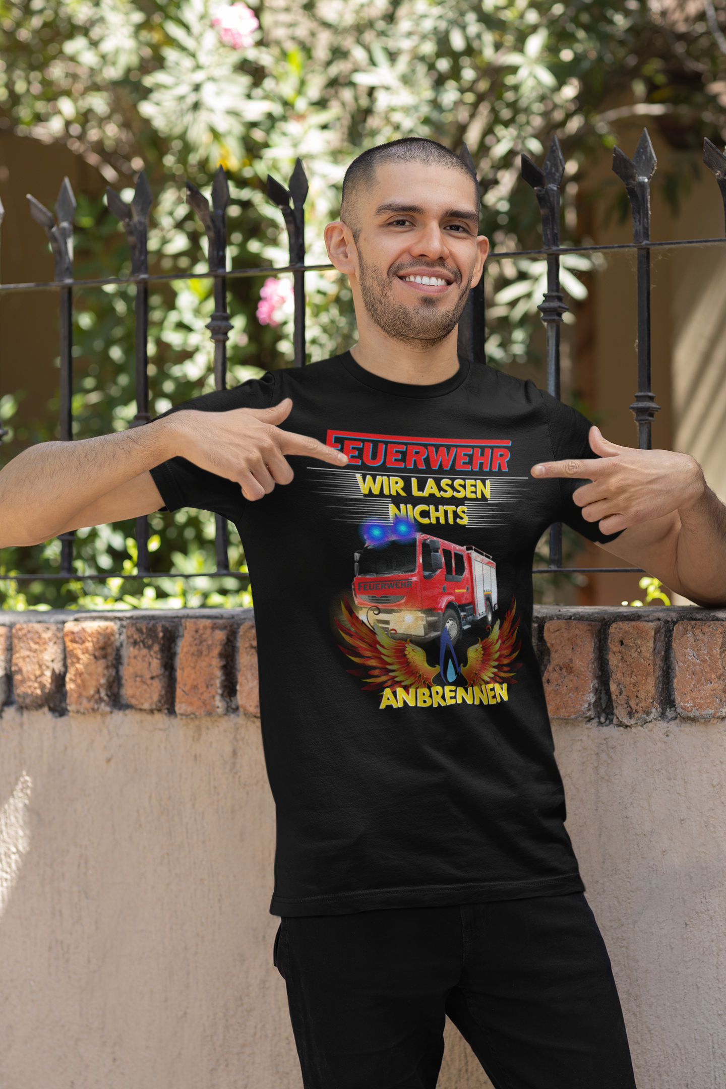 Feuerwehr wir lassen nichts anbrennen Unisex-T-Shirt