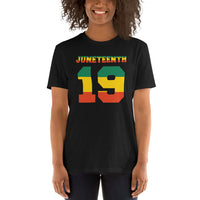 Junetheeth Unisex-T-Shirt